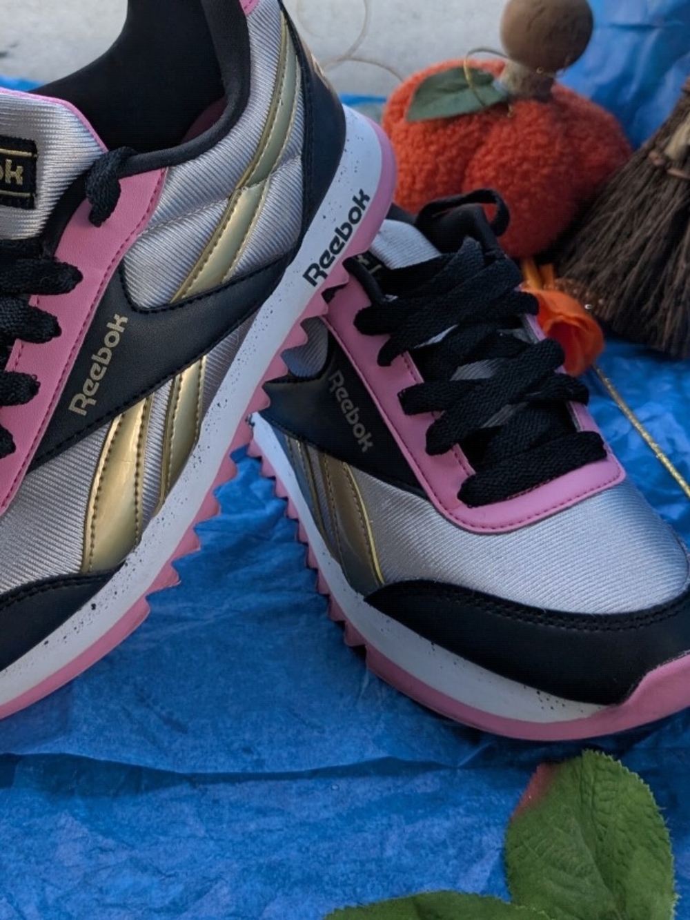 Reebok Set - Picture 9 of 11